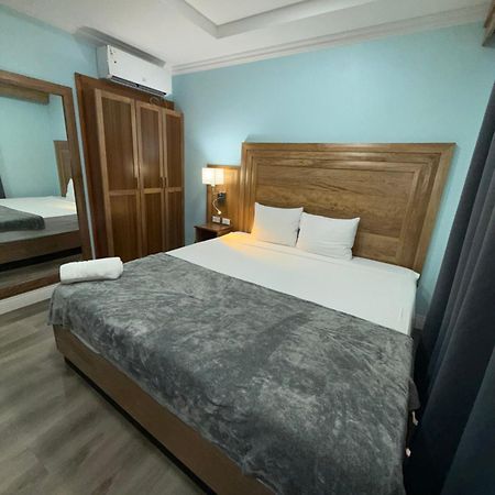 Airport Suites Hotel Piarco Dış mekan fotoğraf