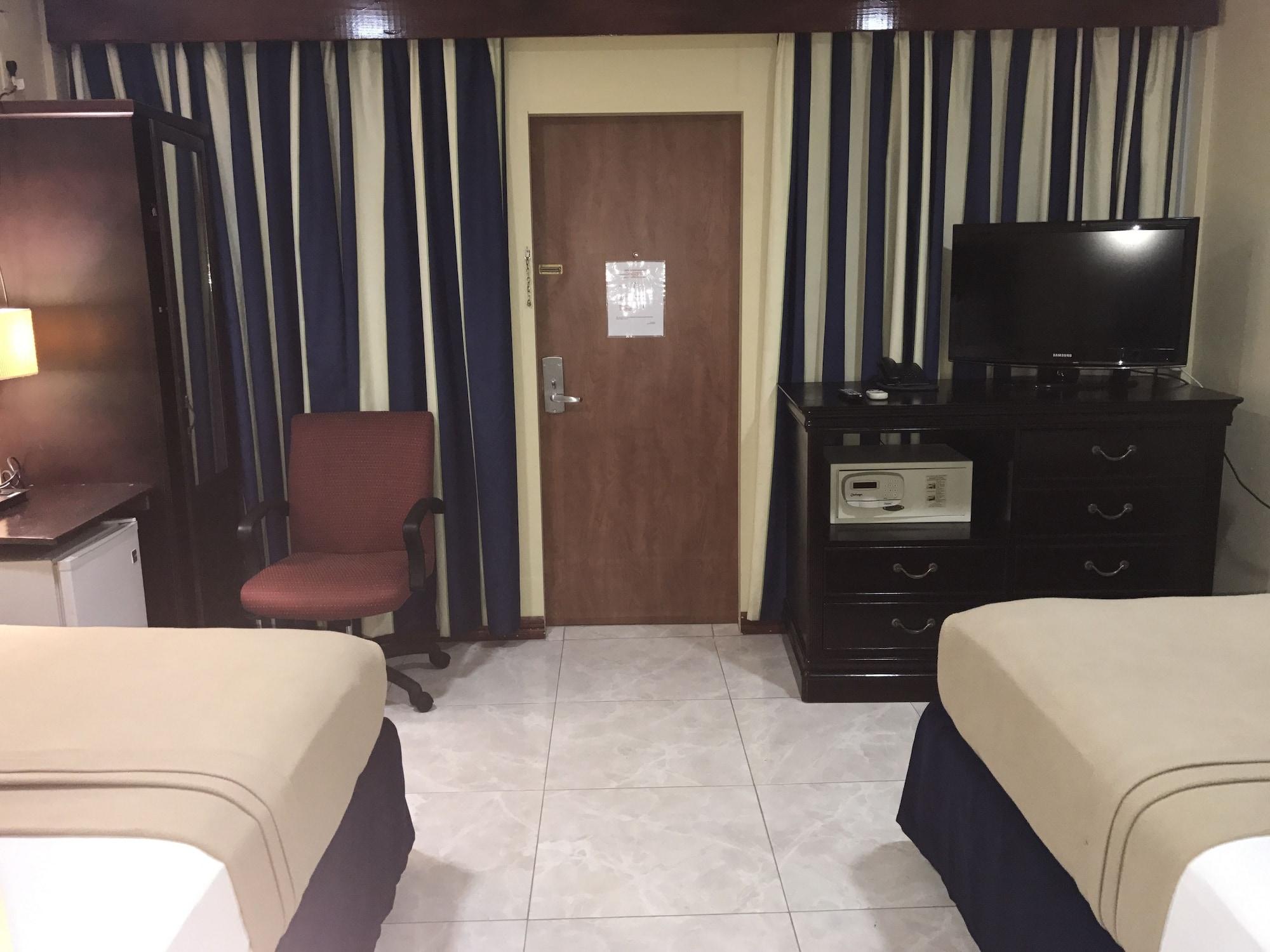 Airport Suites Hotel Piarco Dış mekan fotoğraf