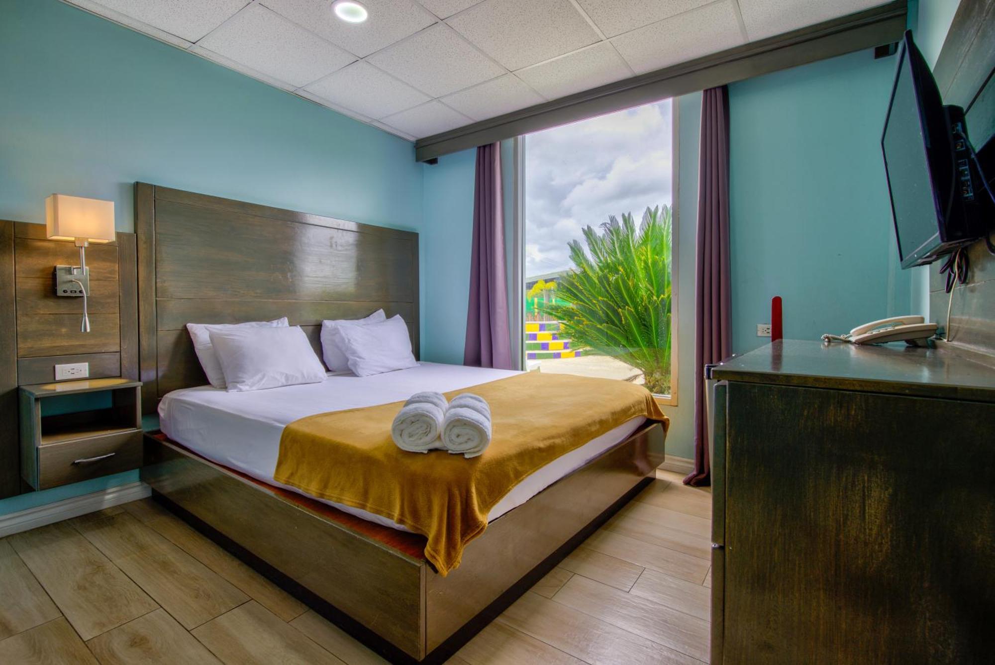 Airport Suites Hotel Piarco Dış mekan fotoğraf