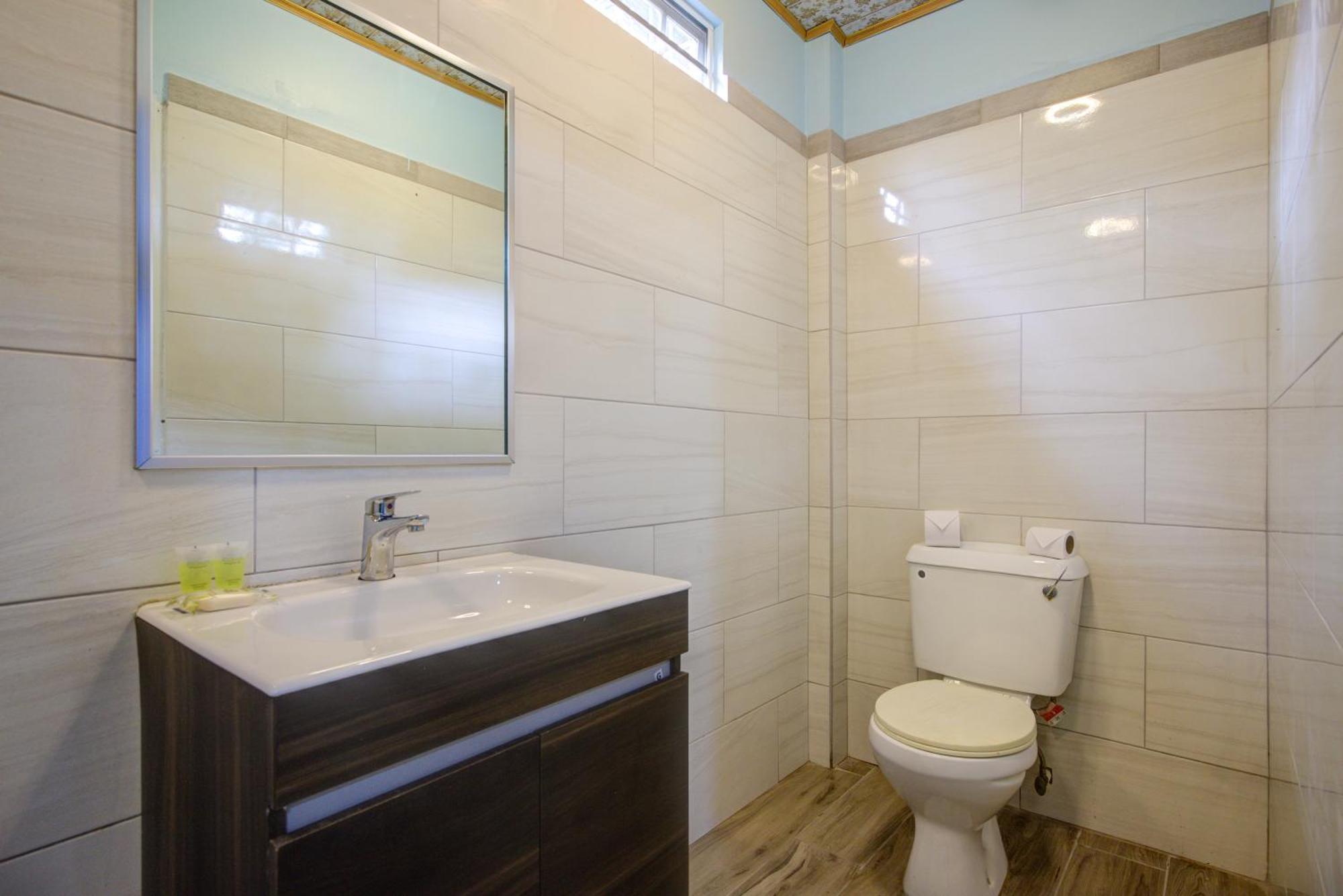 Airport Suites Hotel Piarco Dış mekan fotoğraf