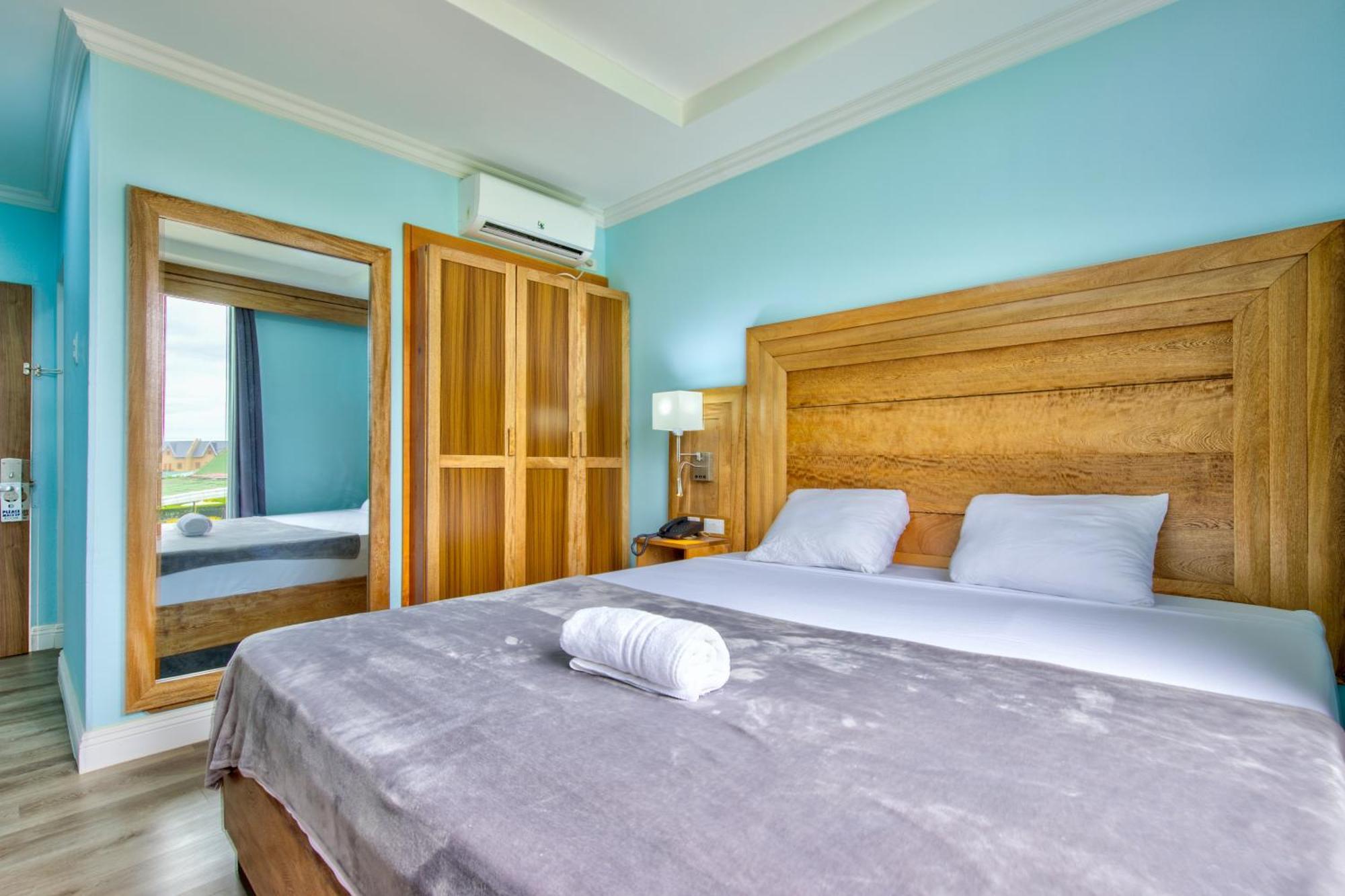 Airport Suites Hotel Piarco Dış mekan fotoğraf