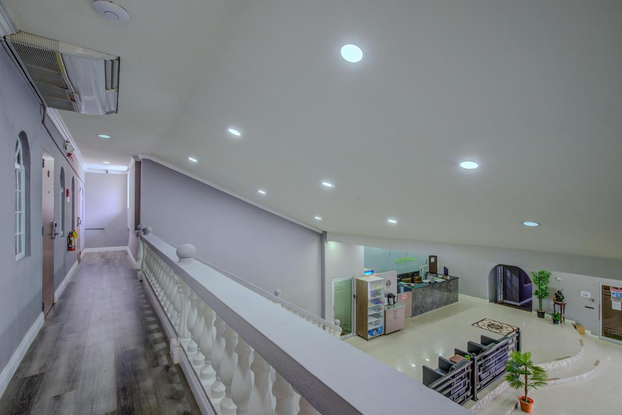 Airport Suites Hotel Piarco Dış mekan fotoğraf