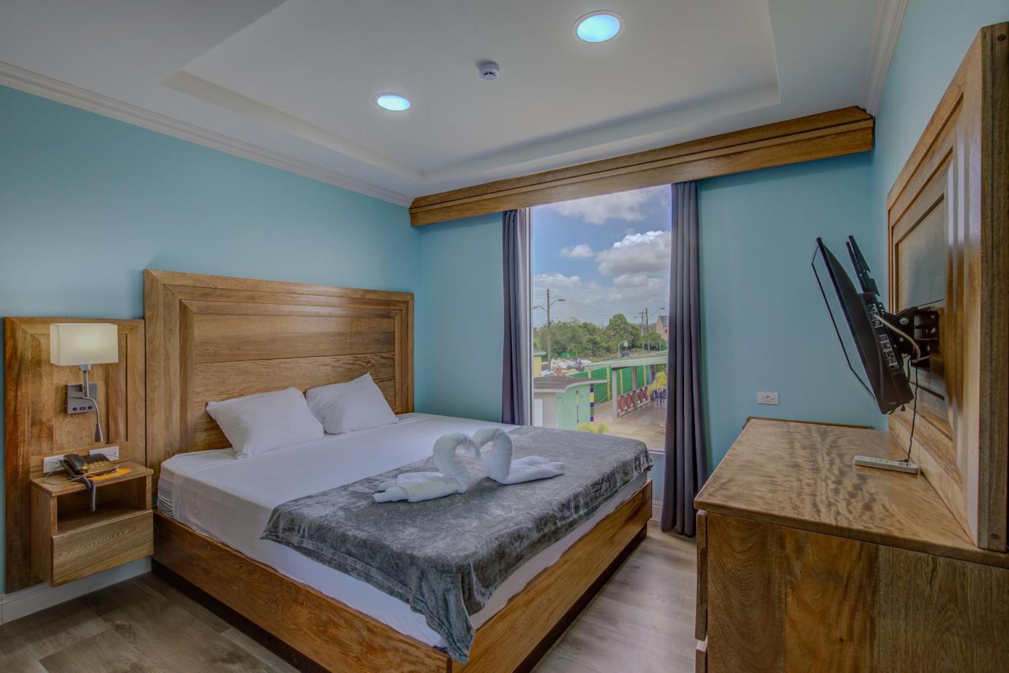Airport Suites Hotel Piarco Dış mekan fotoğraf