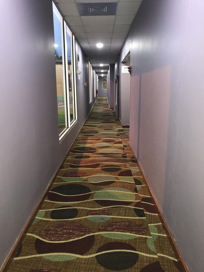 Airport Suites Hotel Piarco Dış mekan fotoğraf