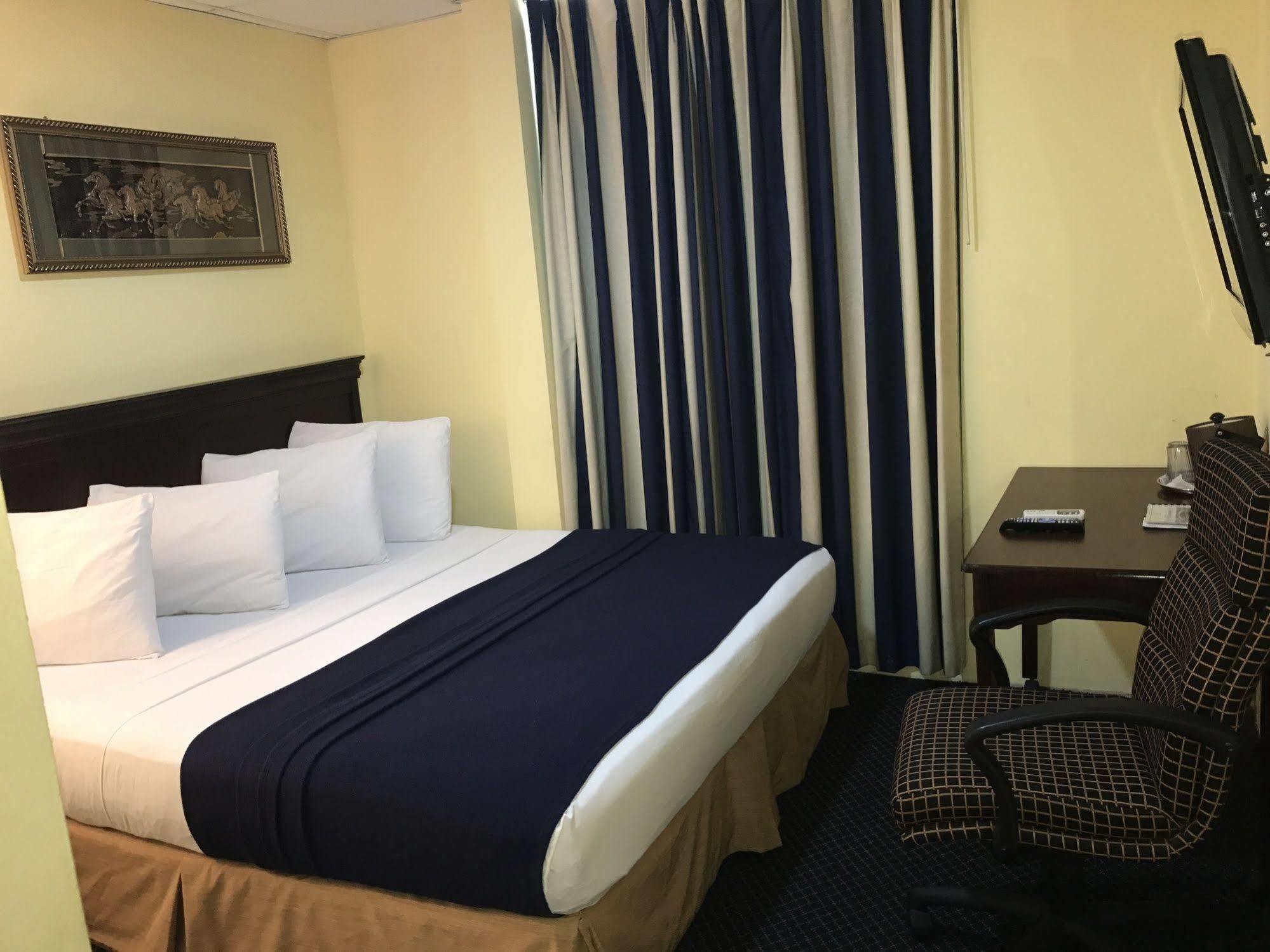 Airport Suites Hotel Piarco Dış mekan fotoğraf