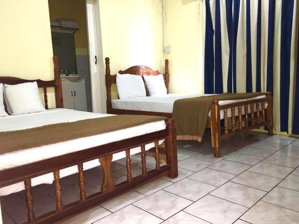 Airport Suites Hotel Piarco Dış mekan fotoğraf